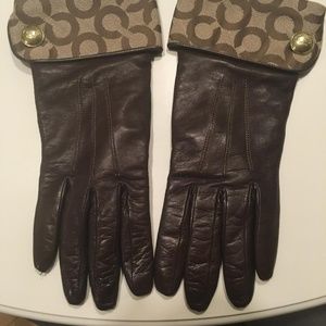 Coach gloves